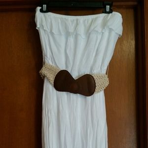 Long sleeveless maxi dress